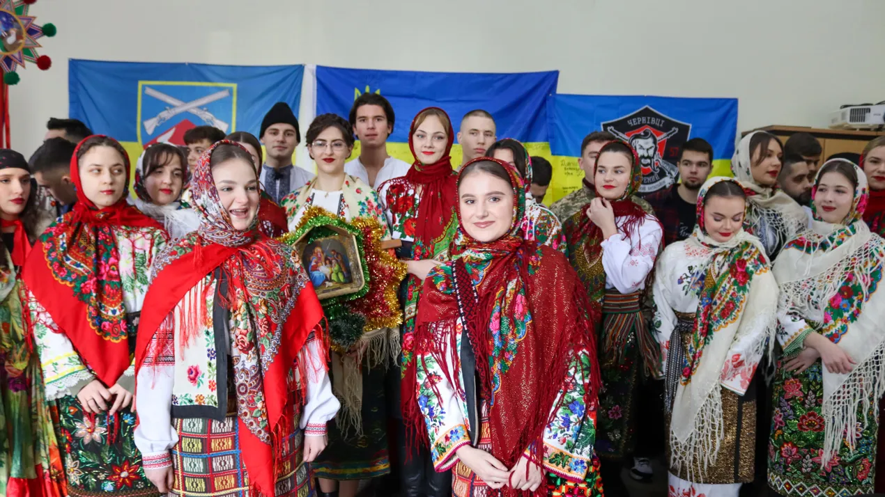 Коляда, що гріє серця: студенти університету обʼєдналися для перемоги