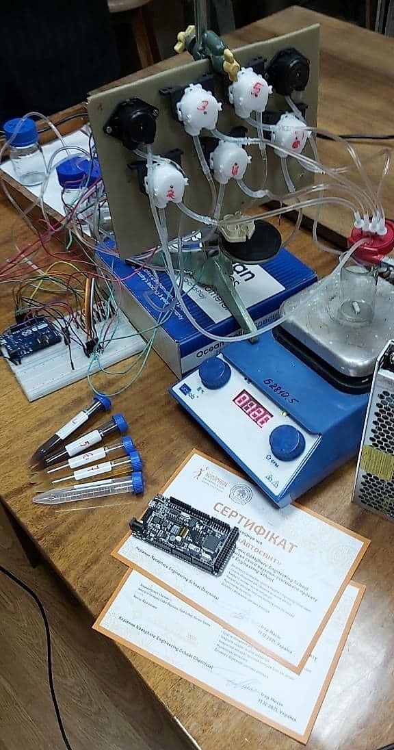 Робота Інжинірингової школи Noosphere в Чернівецькому національному університеті