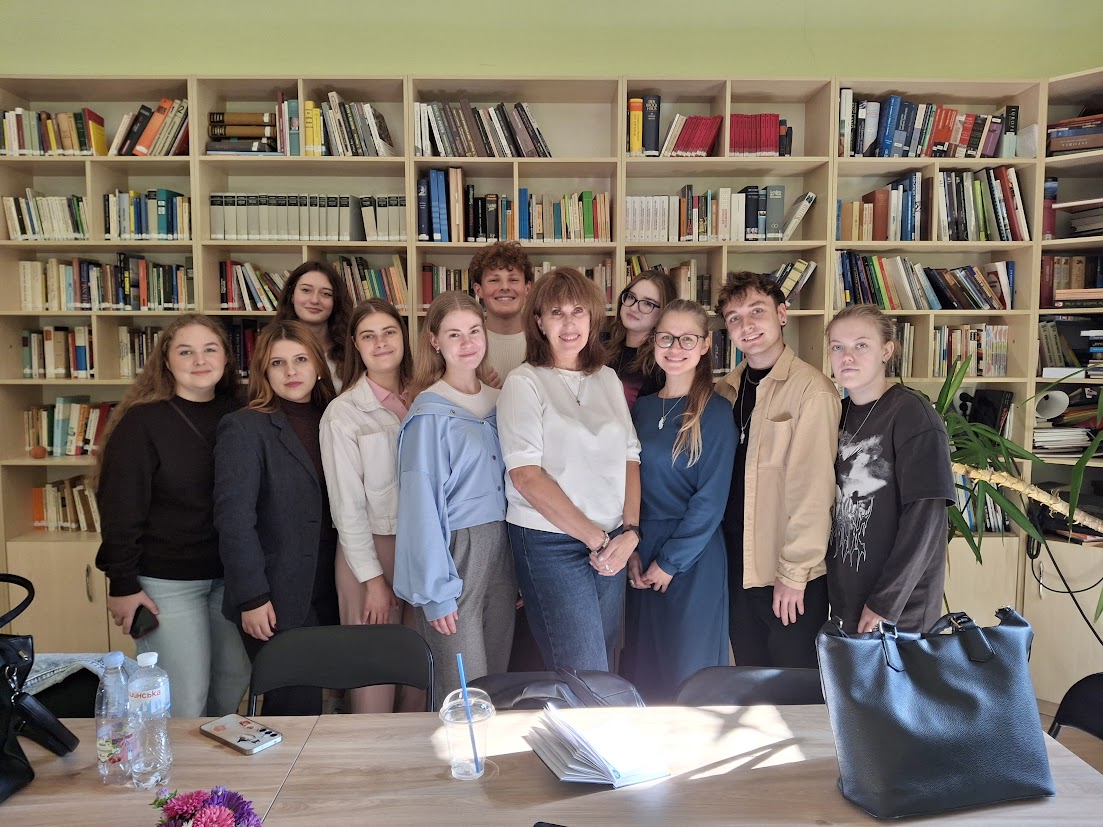 Відбувся круглий стіл про гендерні стереотипи