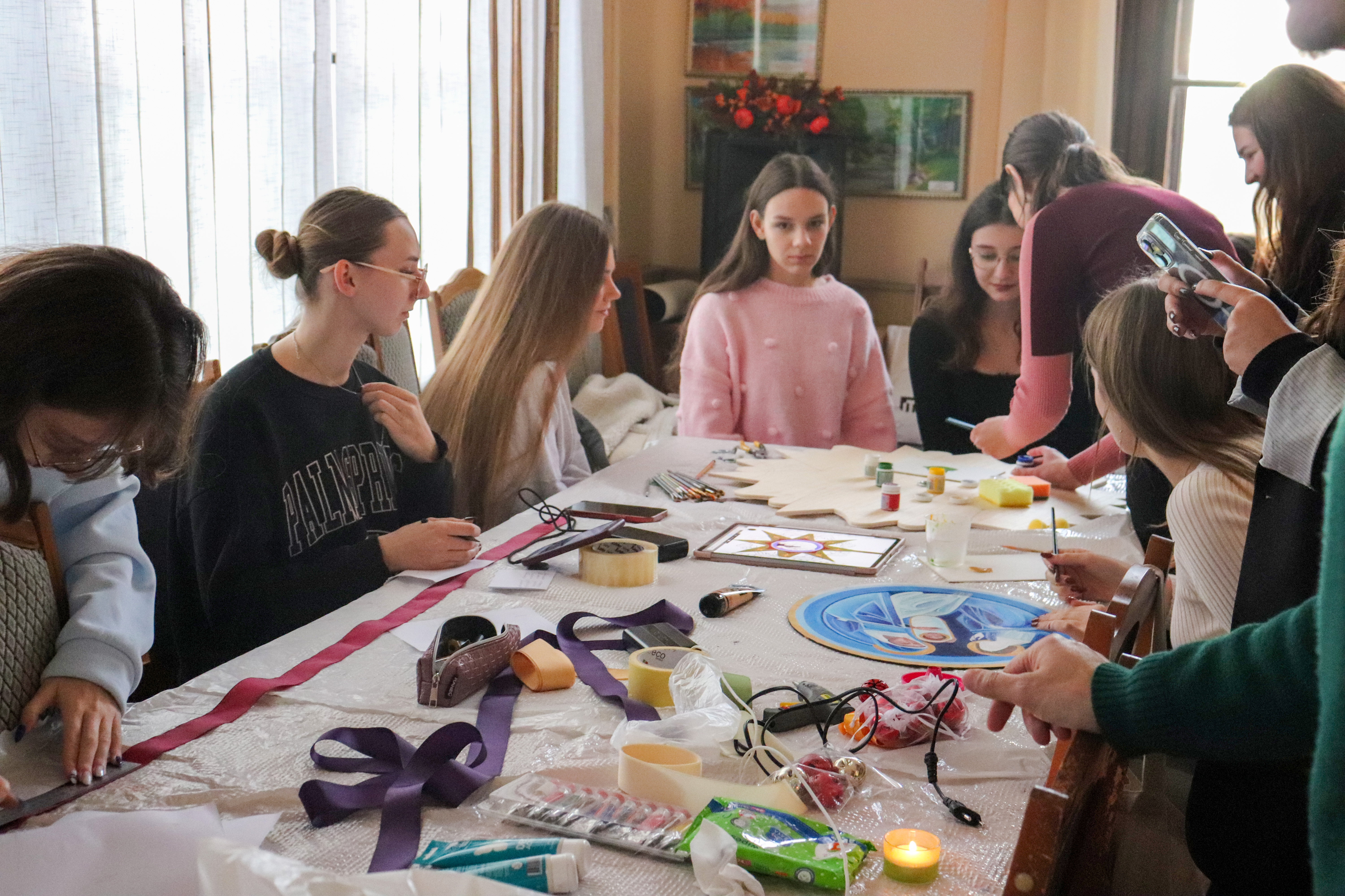 У Чернівецькому національному університеті імені Юрія Федьковича відбулися майстер-класи в межах проєкту «Зірка Різдвяної Єдності»