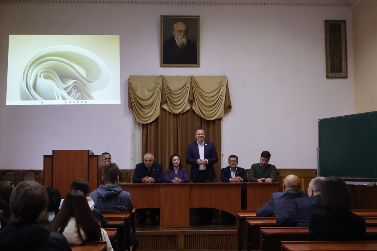 Школа молодого дипломата