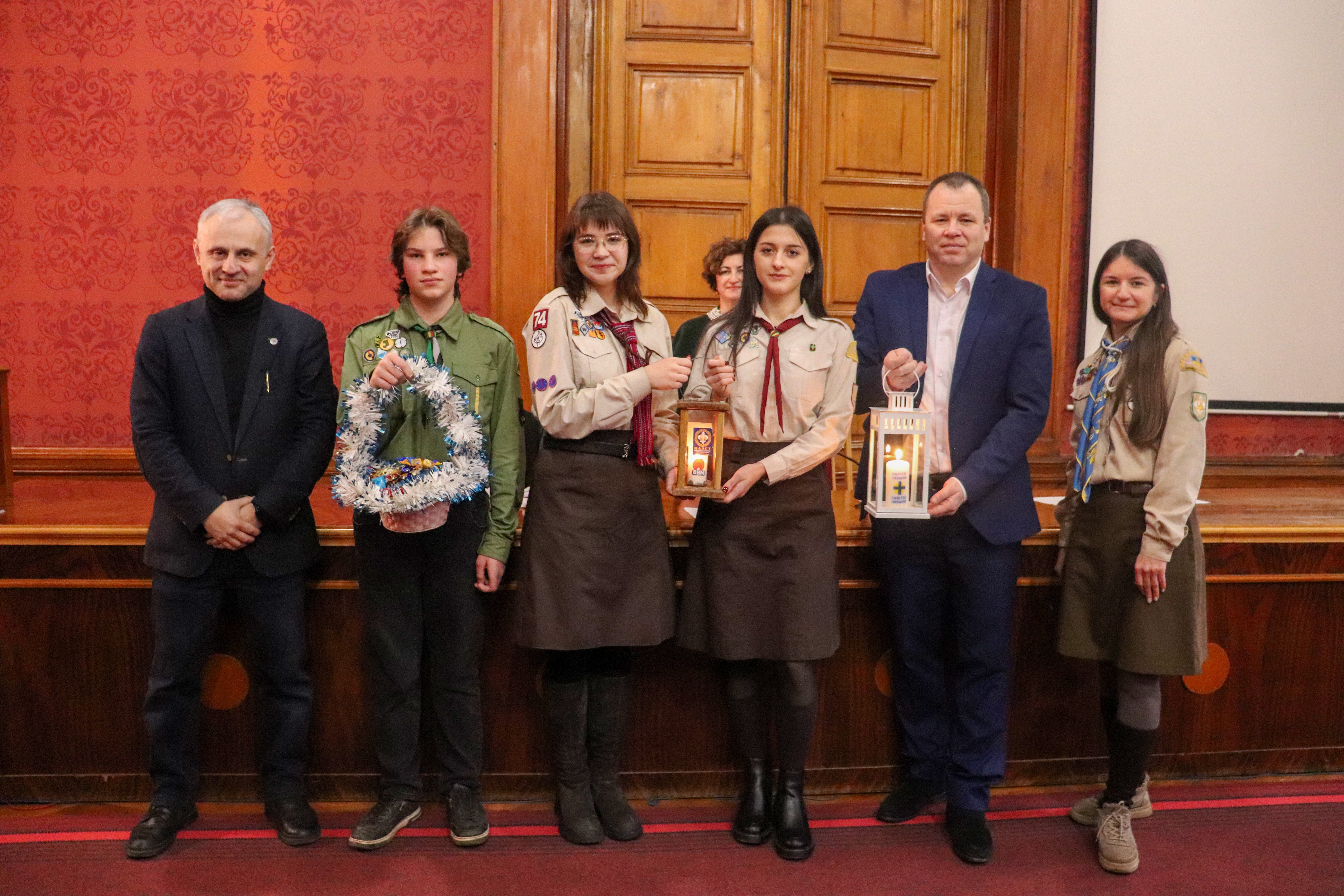 Засідання Вченої ради Чернівецького національного університету: вручення відзнак і духовні символи єдності